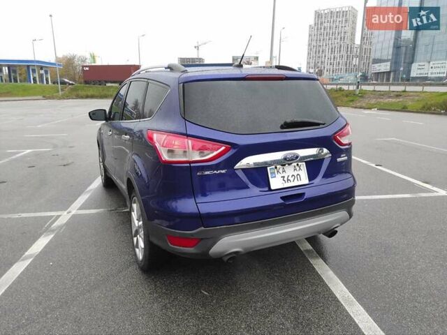 Синий Форд Эскейп, объемом двигателя 2 л и пробегом 146 тыс. км за 13400 $, фото 5 на Automoto.ua