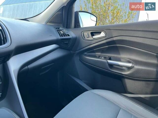 Форд Эскейп 2015 в Львове на Automoto.ua Синий Форд Эскейп, объемом двигателя 2.5 л и пробегом 140 тыс. км за 11590 $, фото 39 на Automoto.ua