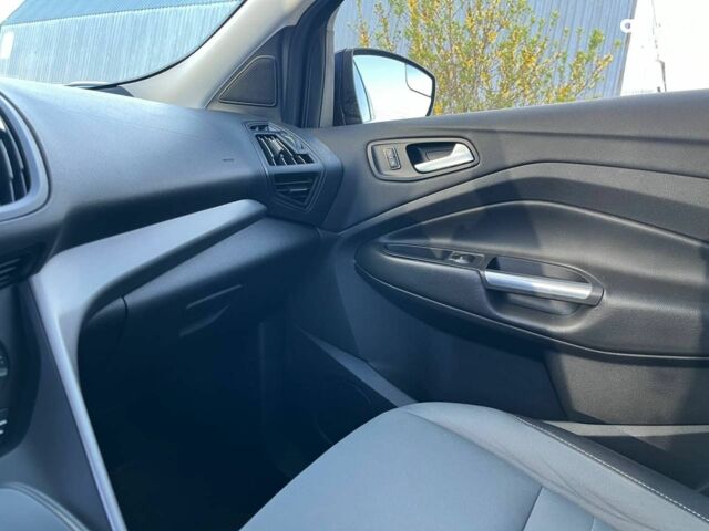 Синий Форд Эскейп, объемом двигателя 2.5 л и пробегом 140 тыс. км за 11590 $, фото 39 на Automoto.ua