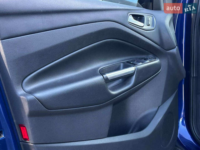 Форд Эскейп 2015 в Львове на Automoto.ua Синий Форд Эскейп, объемом двигателя 2.5 л и пробегом 140 тыс. км за 11590 $, фото 28 на Automoto.ua