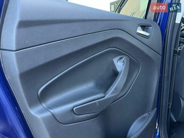 Форд Эскейп 2015 в Львове на Automoto.ua Синий Форд Эскейп, объемом двигателя 2.5 л и пробегом 140 тыс. км за 11590 $, фото 32 на Automoto.ua