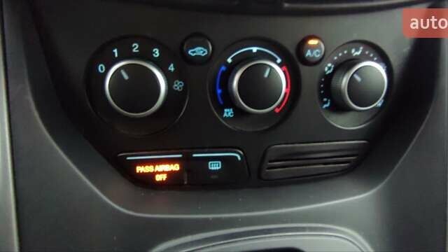 Синий Форд Эскейп, объемом двигателя 1.6 л и пробегом 116 тыс. км за 10500 $, фото 8 на Automoto.ua