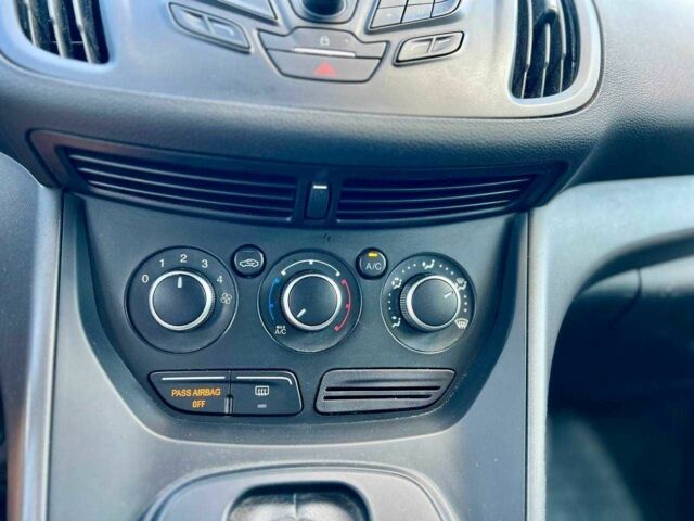 Форд Эскейп 2015 в Киеве на Automoto.ua Синий Форд Эскейп, объемом двигателя 2.5 л и пробегом 235 тыс. км за 9800 $, фото 16 на Automoto.ua