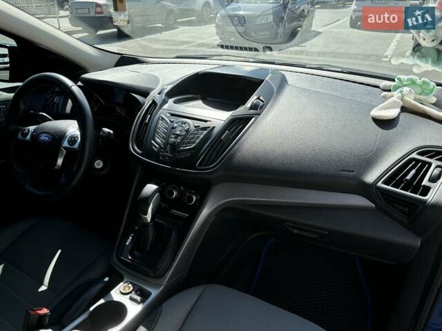 Синий Форд Эскейп, объемом двигателя 2 л и пробегом 172 тыс. км за 10200 $, фото 11 на Automoto.ua