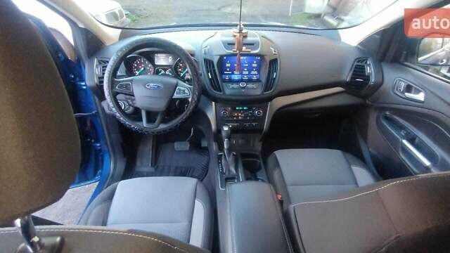 Синий Форд Эскейп, объемом двигателя 2 л и пробегом 163 тыс. км за 13500 $, фото 6 на Automoto.ua