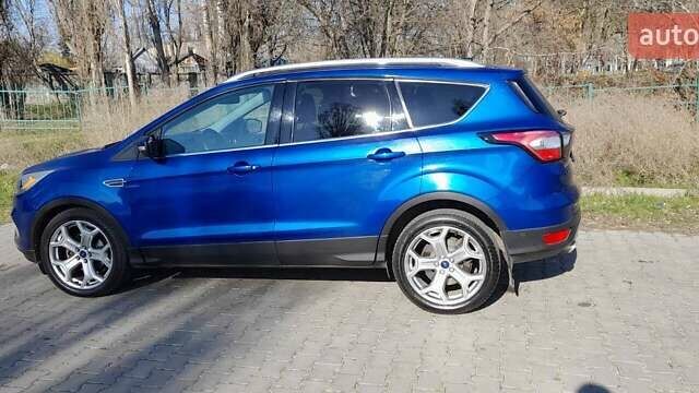 Синий Форд Эскейп, объемом двигателя 1.5 л и пробегом 110 тыс. км за 13000 $, фото 1 на Automoto.ua