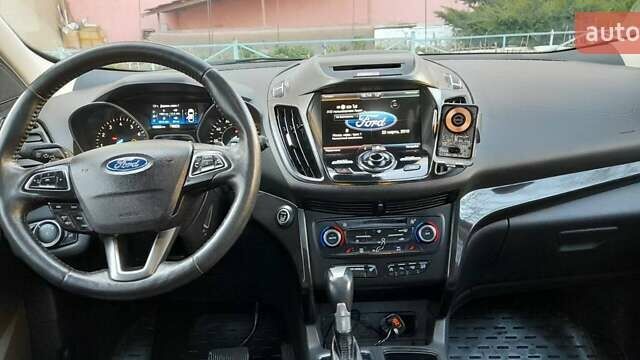Синий Форд Эскейп, объемом двигателя 1.5 л и пробегом 110 тыс. км за 13000 $, фото 6 на Automoto.ua