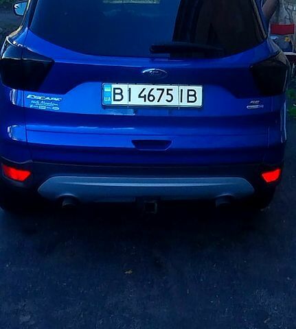 Синий Форд Эскейп, объемом двигателя 2 л и пробегом 163 тыс. км за 13500 $, фото 2 на Automoto.ua