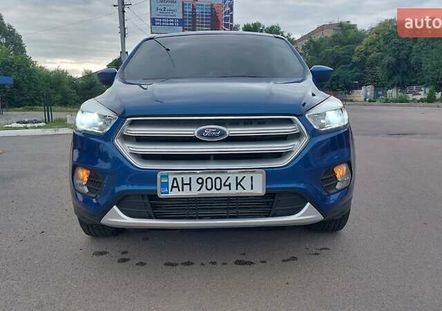 Синий Форд Эскейп, объемом двигателя 2 л и пробегом 57 тыс. км за 15000 $, фото 8 на Automoto.ua