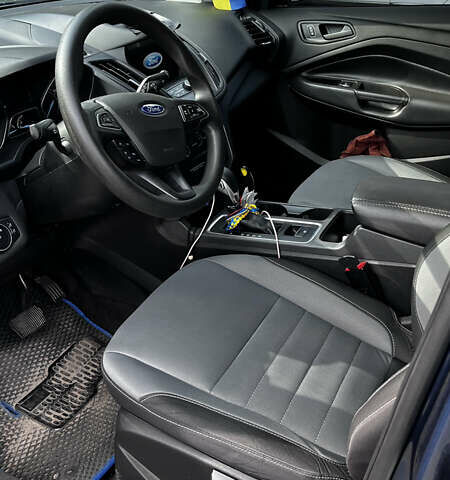 Форд Эскейп 2017 в Чернигове на Automoto.ua Синий Форд Эскейп, объемом двигателя 2.5 л и пробегом 102 тыс. км за 15000 $, фото 11 на Automoto.ua