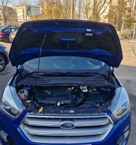 Синий Форд Эскейп, объемом двигателя 1.5 л и пробегом 163 тыс. км за 14000 $, фото 3 на Automoto.ua