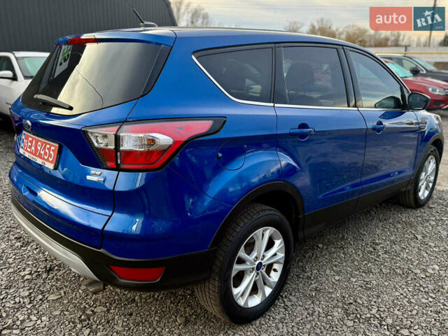 Синій Форд Ескейп, об'ємом двигуна 0 л та пробігом 225 тис. км за 11950 $, фото 3 на Automoto.ua