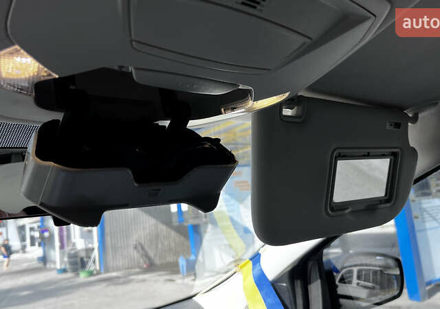 Форд Эскейп 2017 в Чернигове на Automoto.ua Синий Форд Эскейп, объемом двигателя 2.5 л и пробегом 102 тыс. км за 15000 $, фото 13 на Automoto.ua