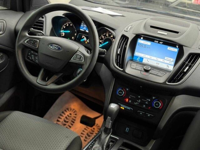 Синий Форд Эскейп, объемом двигателя 2 л и пробегом 165 тыс. км за 8900 $, фото 6 на Automoto.ua