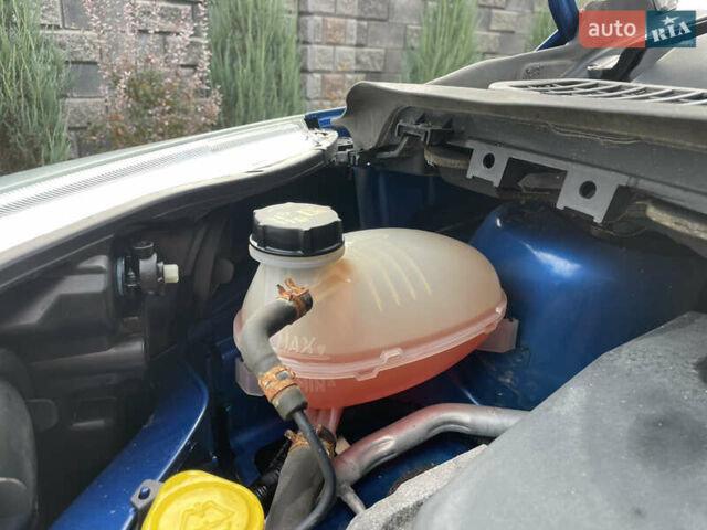 Форд Эскейп 2017 в Ровно на Automoto.ua Синий Форд Эскейп, объемом двигателя 1.5 л и пробегом 141 тыс. км за 11700 $, фото 26 на Automoto.ua