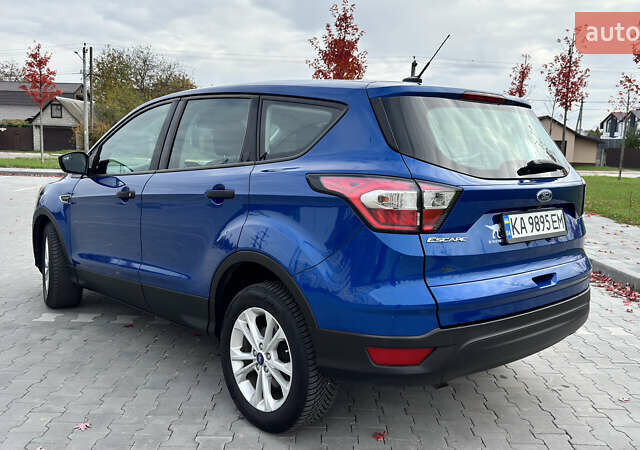 Синий Форд Эскейп, объемом двигателя 2.5 л и пробегом 208 тыс. км за 11800 $, фото 4 на Automoto.ua