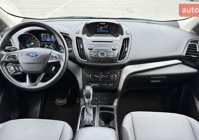 Синий Форд Эскейп, объемом двигателя 2.5 л и пробегом 208 тыс. км за 11800 $, фото 27 на Automoto.ua