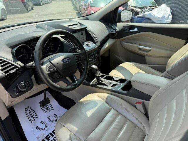 Синий Форд Эскейп, объемом двигателя 1.5 л и пробегом 155 тыс. км за 10900 $, фото 4 на Automoto.ua