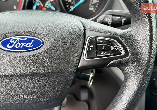 Синий Форд Эскейп, объемом двигателя 2.5 л и пробегом 208 тыс. км за 11800 $, фото 20 на Automoto.ua