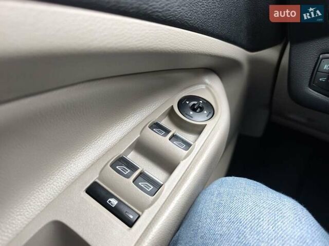 Синій Форд Ескейп, об'ємом двигуна 2 л та пробігом 124 тис. км за 14400 $, фото 20 на Automoto.ua