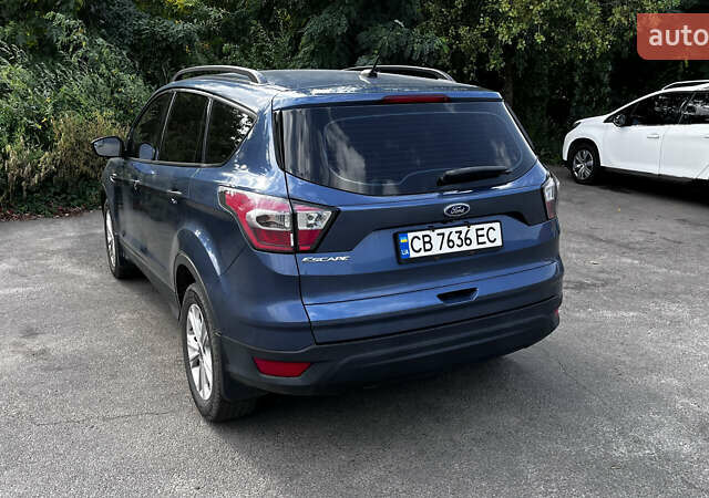 Форд Эскейп 2017 в Чернигове на Automoto.ua Синий Форд Эскейп, объемом двигателя 2.5 л и пробегом 102 тыс. км за 15000 $, фото 9 на Automoto.ua
