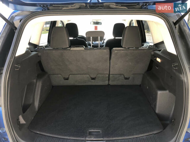 Синий Форд Эскейп, объемом двигателя 0 л и пробегом 68 тыс. км за 13700 $, фото 4 на Automoto.ua