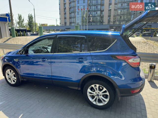 Синий Форд Эскейп, объемом двигателя 1.5 л и пробегом 80 тыс. км за 12200 $, фото 2 на Automoto.ua
