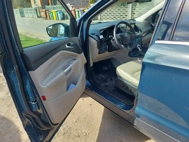 Форд Эскейп 2017 в Киеве на Automoto.ua Синий Форд Эскейп, объемом двигателя 0 л и пробегом 92 тыс. км за 9400 $, фото 9 на Automoto.ua