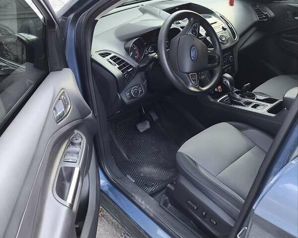 Синий Форд Эскейп, объемом двигателя 1.5 л и пробегом 130 тыс. км за 13300 $, фото 5 на Automoto.ua