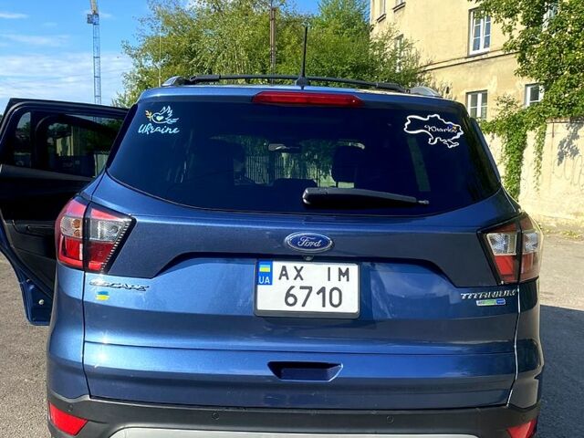 Синий Форд Эскейп, объемом двигателя 2 л и пробегом 65 тыс. км за 14000 $, фото 9 на Automoto.ua