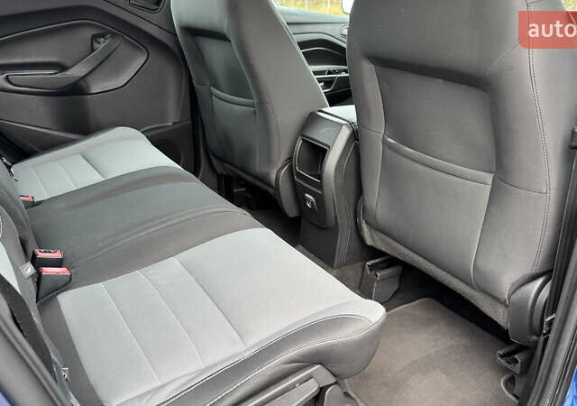 Форд Эскейп 2017 в Ирпене на Automoto.ua Синий Форд Эскейп, объемом двигателя 2.49 л и пробегом 208 тыс. км за 12400 $, фото 26 на Automoto.ua