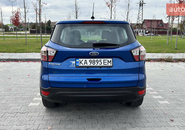 Форд Эскейп 2017 в Ирпене на Automoto.ua Синий Форд Эскейп, объемом двигателя 2.49 л и пробегом 208 тыс. км за 12400 $, фото 5 на Automoto.ua