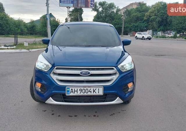 Синий Форд Эскейп, объемом двигателя 2 л и пробегом 57 тыс. км за 15000 $, фото 2 на Automoto.ua