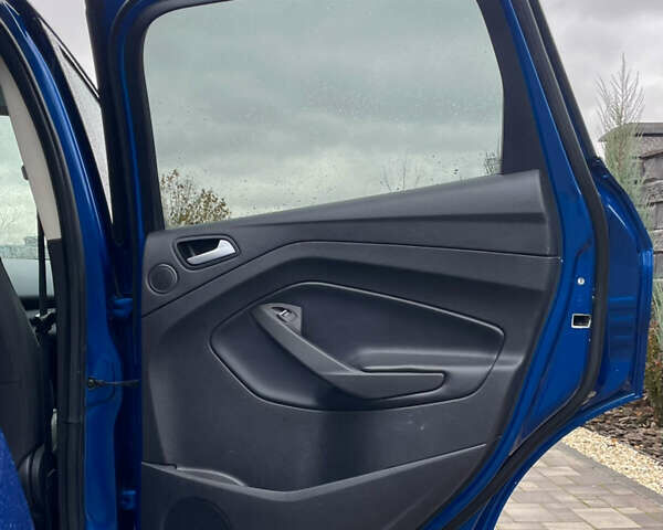 Синій Форд Ескейп, об'ємом двигуна 1.5 л та пробігом 142 тис. км за 11300 $, фото 42 на Automoto.ua