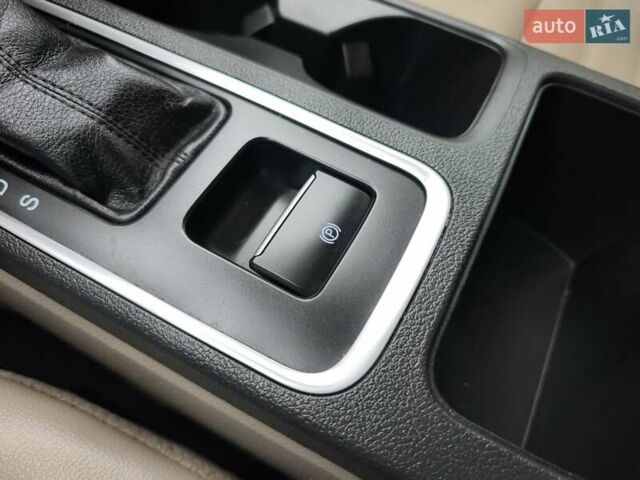 Синій Форд Ескейп, об'ємом двигуна 2 л та пробігом 124 тис. км за 14400 $, фото 31 на Automoto.ua