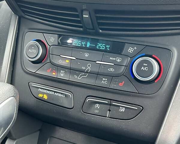 Форд Ескейп 2017 у Сумах на Automoto.ua Синій Форд Ескейп, об'ємом двигуна 1.5 л та пробігом 70 тис. км за 13000 $, фото 23 на Automoto.ua