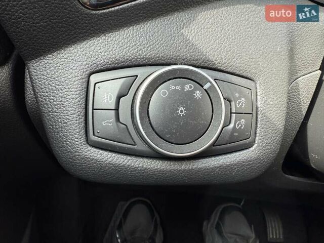 Синій Форд Ескейп, об'ємом двигуна 1.5 л та пробігом 59 тис. км за 16200 $, фото 20 на Automoto.ua