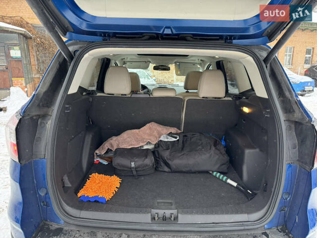 Синий Форд Эскейп, объемом двигателя 2 л и пробегом 120 тыс. км за 14500 $, фото 18 на Automoto.ua