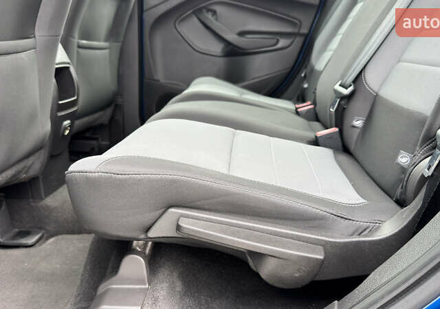 Синий Форд Эскейп, объемом двигателя 2.5 л и пробегом 208 тыс. км за 11800 $, фото 23 на Automoto.ua