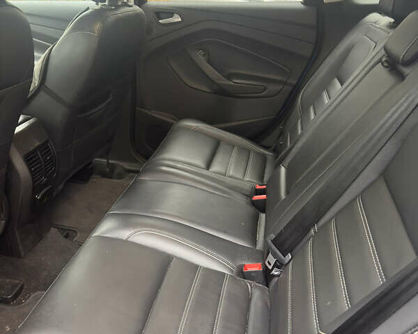 Синий Форд Эскейп, объемом двигателя 2 л и пробегом 172 тыс. км за 17000 $, фото 4 на Automoto.ua