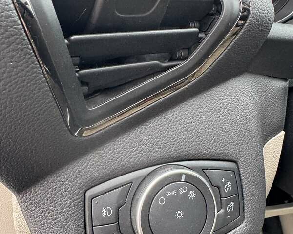 Синий Форд Эскейп, объемом двигателя 1.5 л и пробегом 50 тыс. км за 15800 $, фото 7 на Automoto.ua