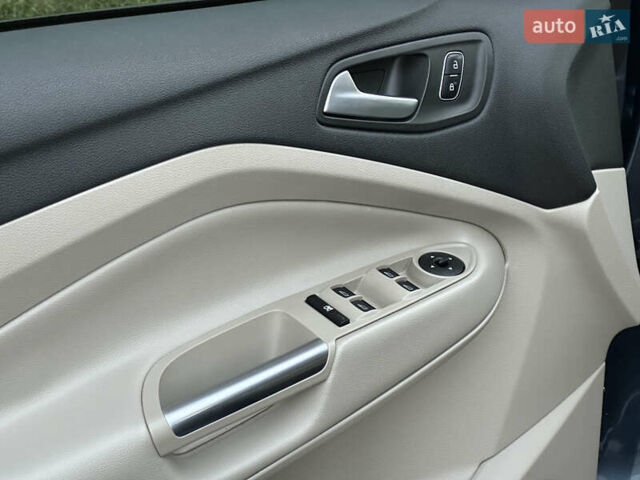 Синий Форд Эскейп, объемом двигателя 1.5 л и пробегом 162 тыс. км за 13599 $, фото 43 на Automoto.ua