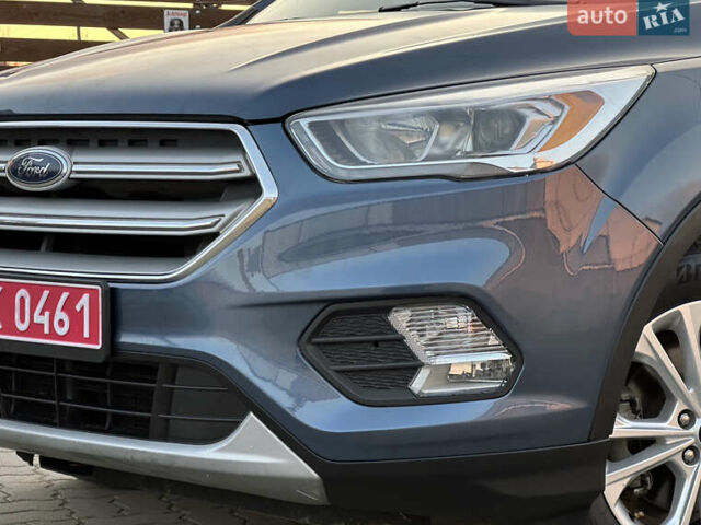 Синий Форд Эскейп, объемом двигателя 1.5 л и пробегом 162 тыс. км за 13599 $, фото 6 на Automoto.ua