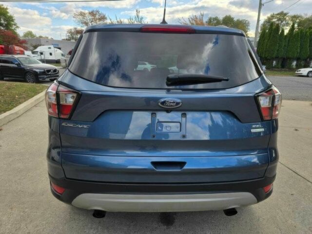 Синий Форд Эскейп, объемом двигателя 1.5 л и пробегом 35 тыс. км за 2550 $, фото 4 на Automoto.ua