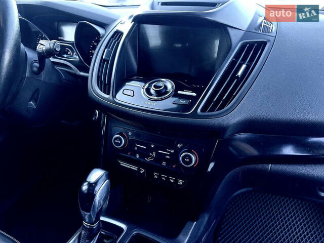 Синий Форд Эскейп, объемом двигателя 2 л и пробегом 164 тыс. км за 10999 $, фото 23 на Automoto.ua