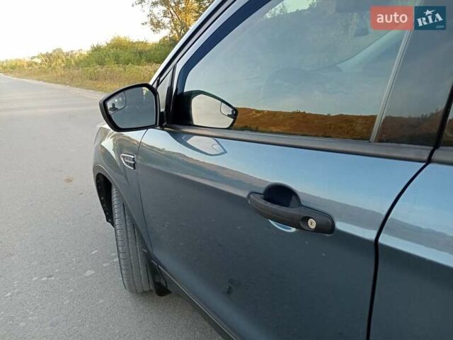 Синій Форд Ескейп, об'ємом двигуна 2.5 л та пробігом 73 тис. км за 13500 $, фото 1 на Automoto.ua