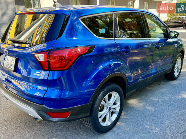 Синий Форд Эскейп, объемом двигателя 1.5 л и пробегом 71 тыс. км за 15300 $, фото 2 на Automoto.ua