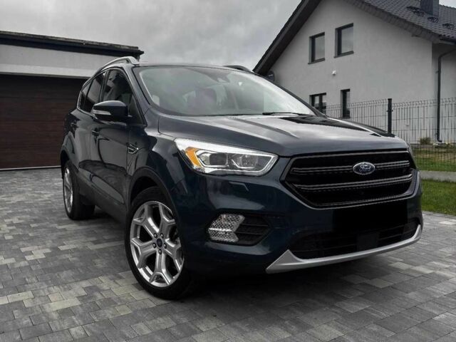 Синий Форд Эскейп, объемом двигателя 2 л и пробегом 93 тыс. км за 9800 $, фото 1 на Automoto.ua