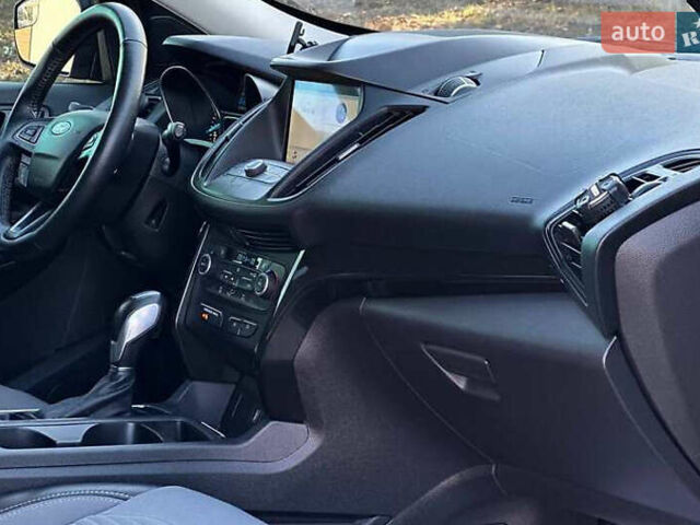 Синій Форд Ескейп, об'ємом двигуна 1.5 л та пробігом 135 тис. км за 11400 $, фото 12 на Automoto.ua