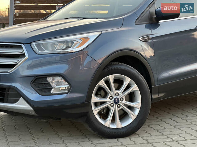 Синий Форд Эскейп, объемом двигателя 1.5 л и пробегом 162 тыс. км за 13599 $, фото 5 на Automoto.ua